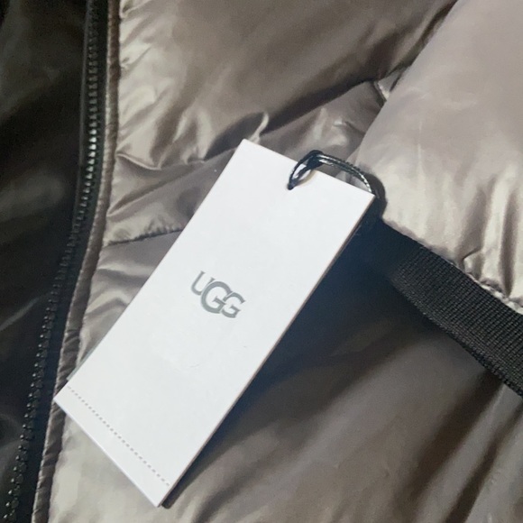 Ugg puffer coat - Picture 16 of 16